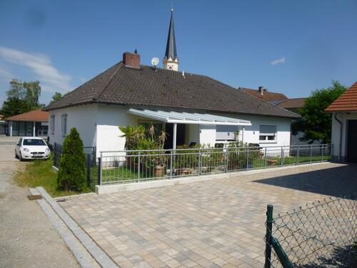 Foto - Schmuckes Einfam.HausBUNGALOW, 170 Wfl.,905 Grdst. - Mengkofen n