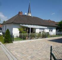 Schmuckes Einfam.HausBUNGALOW, 170 Wfl.,905 Grdst. - Mengkofen n