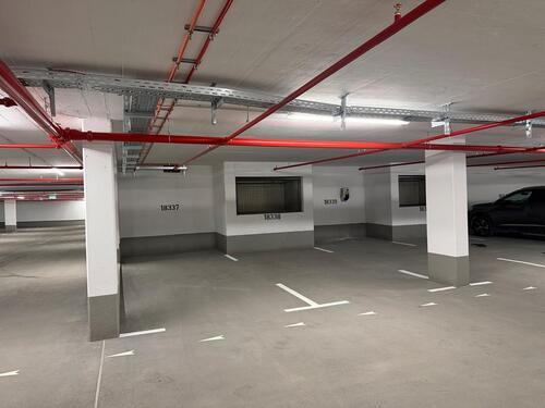 Foto - Neuer Tiefgaragenstellplatz Neupasing zu vermieten