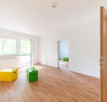 Helle 2-Zimmerwohnung mit Südbalkon - Halle (Saale) Halle-Neustadt