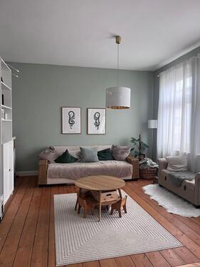 Foto - Sanierte 4-Zimmer-Wohnung im ruhigen 3-Parteien-Haus - Zentral