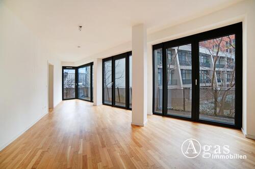 Foto - Großzügig geschnittene 2 Zimmer Wohnung mit ca. 78m², EBK und Balkon in Mitte!