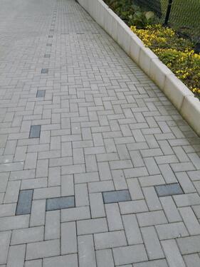 Foto - Auto-Stellplatz zu vermieten - 20 € monatlich-