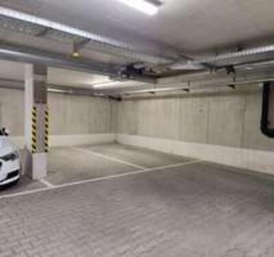 Foto - Sicherer Tiefgaragenstellplatz moderne Garage zentral am Hubland