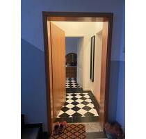 2 Zimmer Wohnung mit Balkon in Alt-Saarbrücken