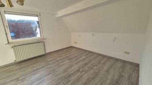 Foto - 4 Zimmer Etagenwohnung zur Miete in Königsbach-Stein