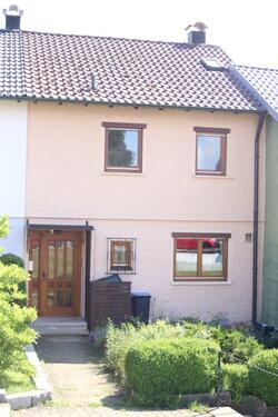Foto - Attraktives Reihenhaus mit Wintergarten, Garage und Stellplatz
