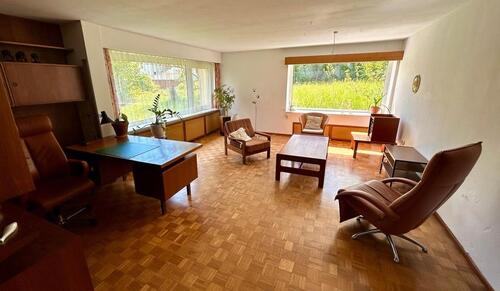 Foto - 4-Zimmer-Wohnung (EG, 108 m²) mit großem Grundstück