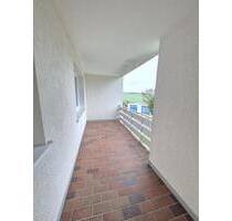 2,5 Raum Harpen, großer Balkon, Wannenbad + Fenster, Wohnküche - Bochum Bochum-Nord