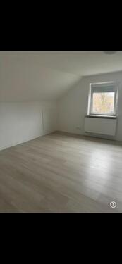 Foto - 3 Zimmer Dachgeschoßwohnung zur Miete in Ellzee