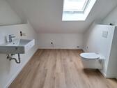 Foto - Wohnen mit Weite und Licht – 110 m² Dachgeschoss, 2 Balkone & Nat
