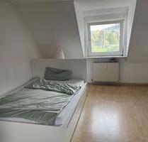 1 Zimmer Wohnung - 370,00&nbsp;EUR Kaltmiete, ca.&nbsp; 32,00&nbsp;m&sup2; in Mühltal (PLZ: 64367)