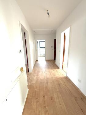 Foto - Große 3-Zimmerwohnung mit Fußbodenheizung