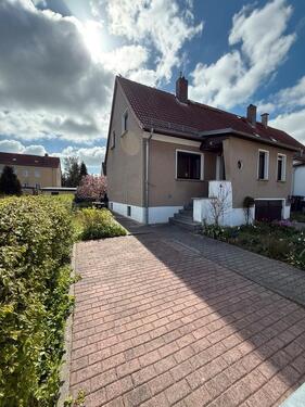 Foto - Eigenes Haus statt Miete! DHH 95qm mit Garten, Garage, EBK, Kamin