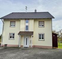3,5-Zi.Obergeschosswohnung mit Einbauküche, Balkon & Weitsicht - Mühlingen