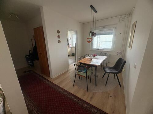 Foto - Möblierte 3-Zimmer-Wohnung zur Kurzzeitmiete (20.–27. Dezember)