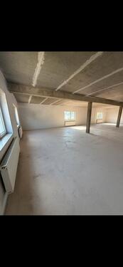 Foto - Große helle Gewerbefläche 