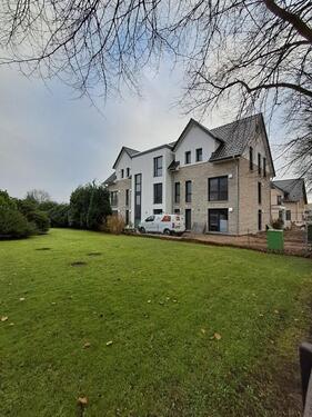 Foto - Erstbezug! 4-Zimmer-Neubau-Wohnung im 1.OG mit Balkon, Garderobenraum in Schiffdorf-Spaden.