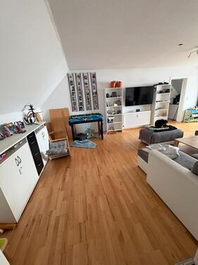 Foto - 4.5 Zimmer Dachgeschoßwohnung zur Miete in Vordorf