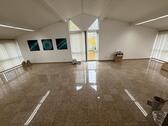 Foto - Attraktive Büro oder Praxisräume Glasfaser Möbel, Küche 250m2