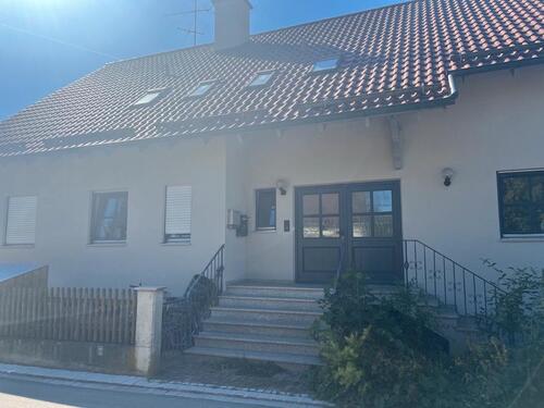 Foto - Wohnung 4 Zimmer, 123 m2 mit EBK, Terrasse Garten Garage Bergheim