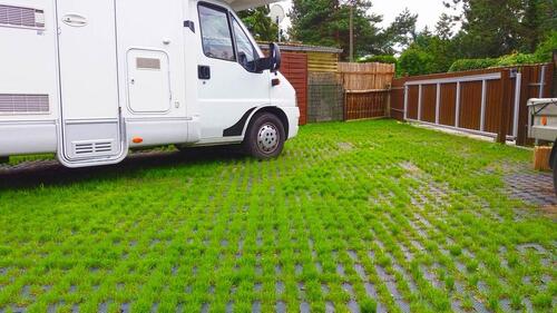 Foto - Stellplatz für Auto oder Wohnmobil