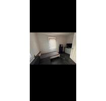 1 Zimmer Apartment in Leonberg - 750,00&nbsp;EUR Kaltmiete, ca.&nbsp; 18,00&nbsp;m&sup2; in Leonberg (PLZ: 71229)