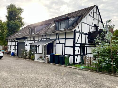 Foto - 1 bis 2- Familien Wohnhaus mit Scheune & Garage , Schwerte Holzen