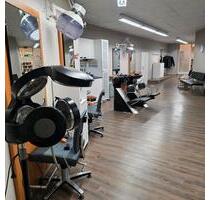 Friseursalon - 700,00&nbsp;EUR Kaltmiete, ca.&nbsp; 100,00&nbsp;m&sup2; in Göttingen (PLZ: 37077) Roringen