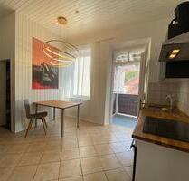 Stilvolle 4,5-Zimmer-Altbauwohnung mit Balkon nahe Rathausplatz - Ingolstadt