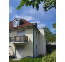 Schöne 3 Zimmer-Massionette in DD-Weißig mit Einbauküche, Balkon und Tiefgarage. Frei ab 01.12.2025! - Dresden Schönfeld-Weißig