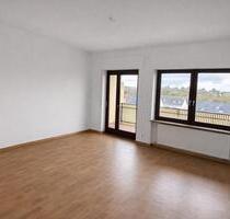 Helle 3-Zimmer-Wohnung mit Balkon - Völklingen