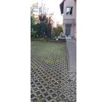 PKW, Auto Stellplatz in Stein, nähe Forum zu vermieten