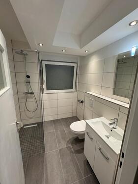 Foto - 2 Zimmer Wohnung 60m2 mit Balkon, Keller und Küche Gropius