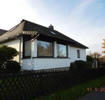 Bungalow mit schönen Garten - 147.000,00&nbsp;EUR Kaufpreis, ca.&nbsp; 120,00&nbsp;m&sup2; in Zell im Fichtelgebirge (PLZ: 95239)
