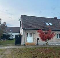 Doppelhaushälte mit 4800qm Grundstück und ausbaufähigem Nebenhaus - Zehdenick