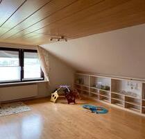 Wohnung zur Miete - 650,00&nbsp;EUR Kaltmiete, ca.&nbsp; 130,00&nbsp;m&sup2; in Dassel (PLZ: 37586)