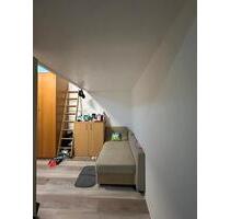 1 Zimmer Wohnung - 750,00 EUR Kaltmiete, ca.  20,00 m² in Berlin (PLZ: 13585) Spandau