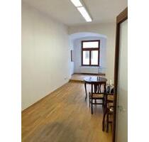 3 Zimmerwohnung zu vermieten - 900,00&nbsp;EUR Kaltmiete, ca.&nbsp; 103,50&nbsp;m&sup2; in Abensberg (PLZ: 93326)