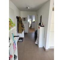 Alltagstaugliche 2-Zimmer-Wohnung mit Balkon in Asbach-Bäumenheim