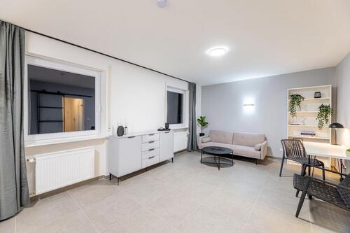 Foto - Top-sanierte möblierte 1-Zimmer-Wohnung mit Aufzug in zentraler Lage