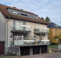 Saarbrücken, 3-Zimmer Wohnung, Balkon, Garage, sehr gepflegt
