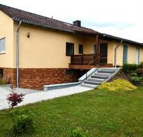 Geräumiges Einfamilienhaus mit großem Grundstück - Vohenstrauß