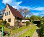 Foto - Einfamilienhaus mit Garage und schönem Garten in der Schleife