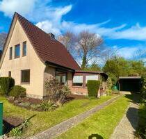 Einfamilienhaus mit Garage und schönem Garten in der Schleife - Rendsburg