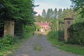 Foto - Wohnhaus mit Nebengebäuden in einmaliger Lage