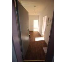 Helle 3- Zimmer- Wohnung mit Balkon auf dem Weierhof - Bolanden