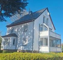 Modernisiertes Einfamilienhaus mit großem Grundstück - Rheinböllen