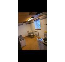 Möbliertes 1-Zimmer-Apartment - 450,00&nbsp;EUR Kaltmiete, ca.&nbsp; 16,00&nbsp;m&sup2; in Fulda (PLZ: 36037)