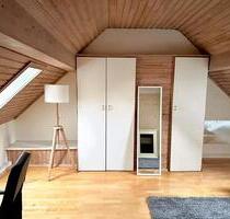 2 Freie Wg Zimmer ab sofort! - 450,00&nbsp;EUR Kaltmiete, ca.&nbsp; 141,00&nbsp;m&sup2; in Essen (PLZ: 45141) Stadtbezirk VI